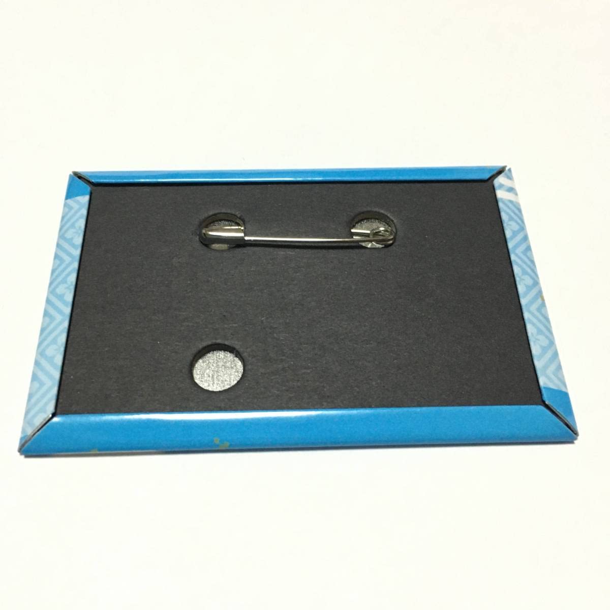 Amazon.co.jp: 忍たま乱太郎 文化祭 バッジ 用具委員会 食満留